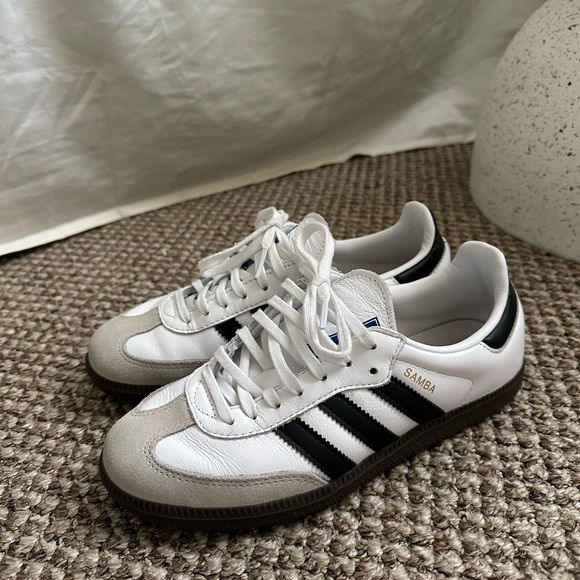 Adidas Samba White and Black Trainers - Picture 1 of 4